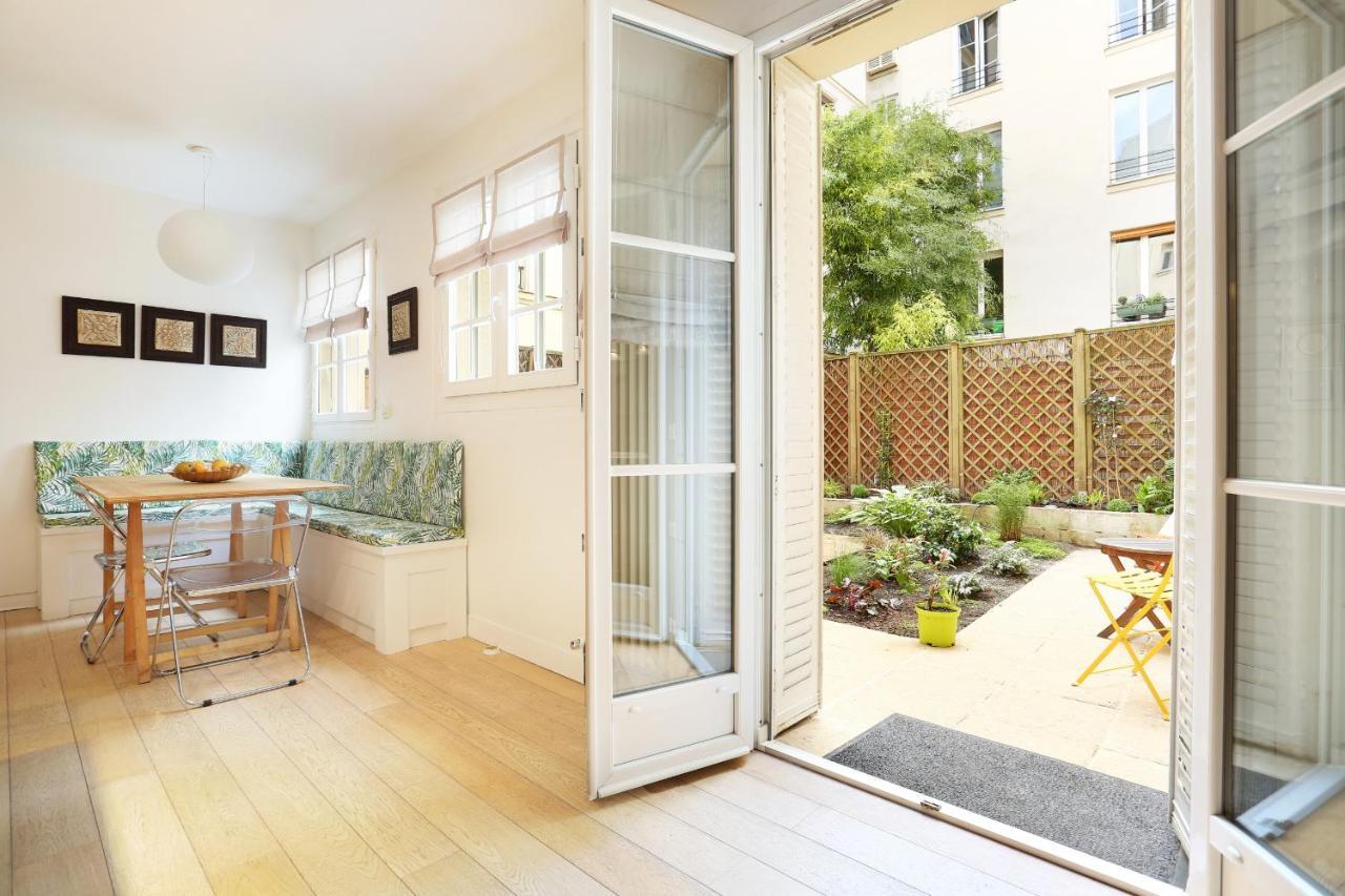 Apartment Champs Elysees By Studio Prestige Paris Bagian luar foto