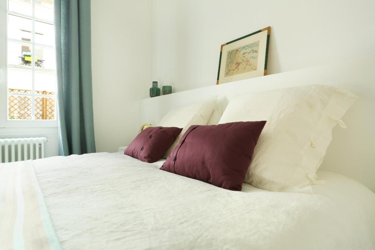 Apartment Champs Elysees By Studio Prestige Paris Bagian luar foto